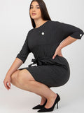 Plus Size Etuikleid mit Bindegürtel